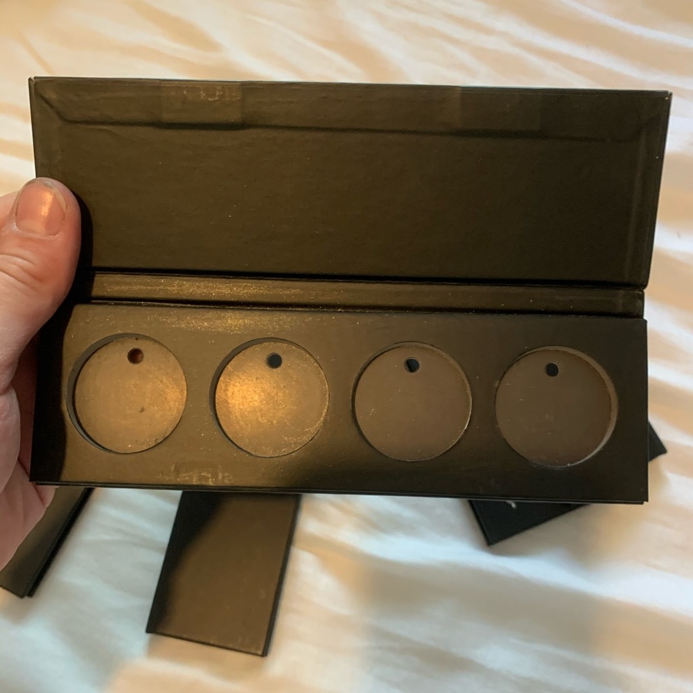 Younique Emory quad pallets